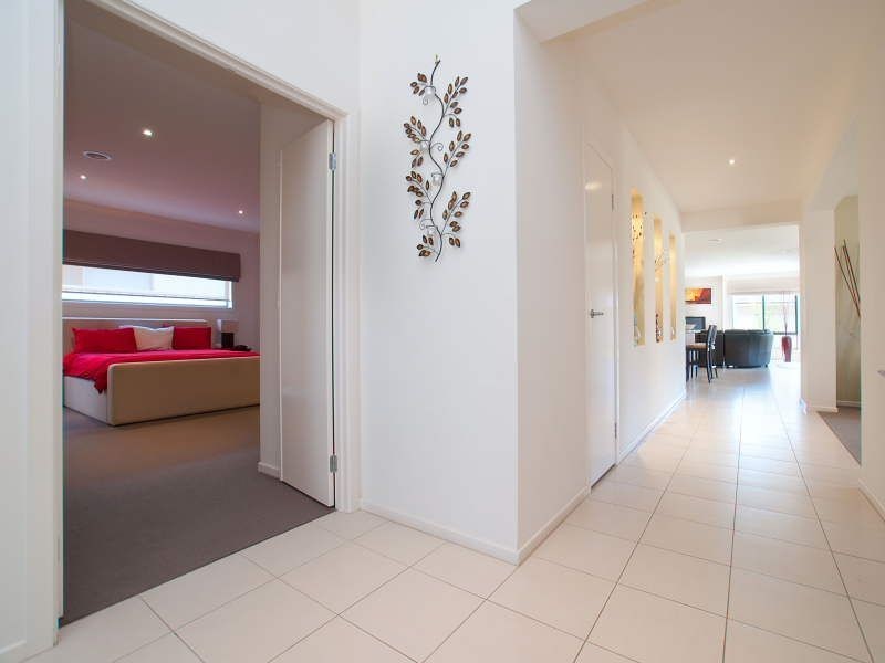 6 Spring Hill Road, Langwarrin VIC 3910