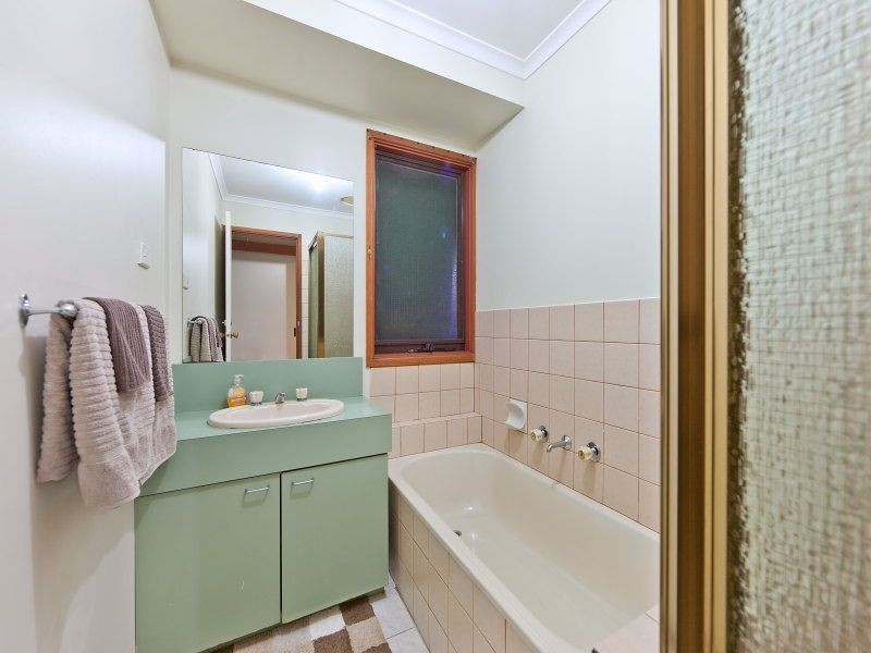 8 Maxwell Court, Langwarrin VIC 3910