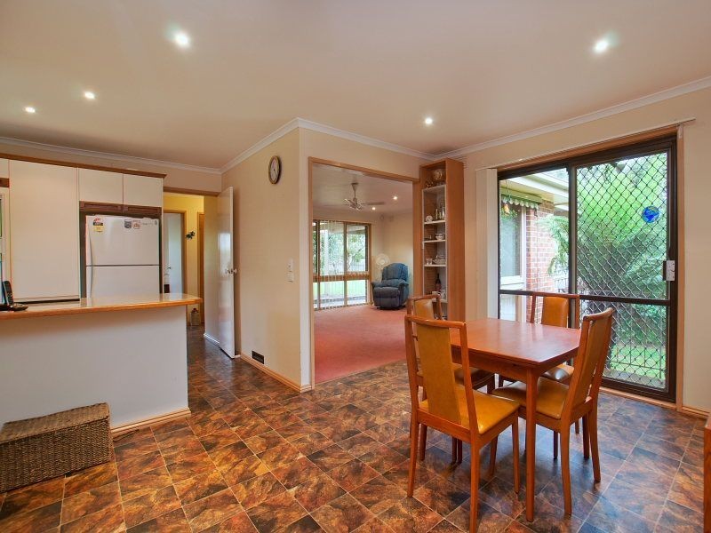 11 Poplar Grove, Langwarrin VIC 3910