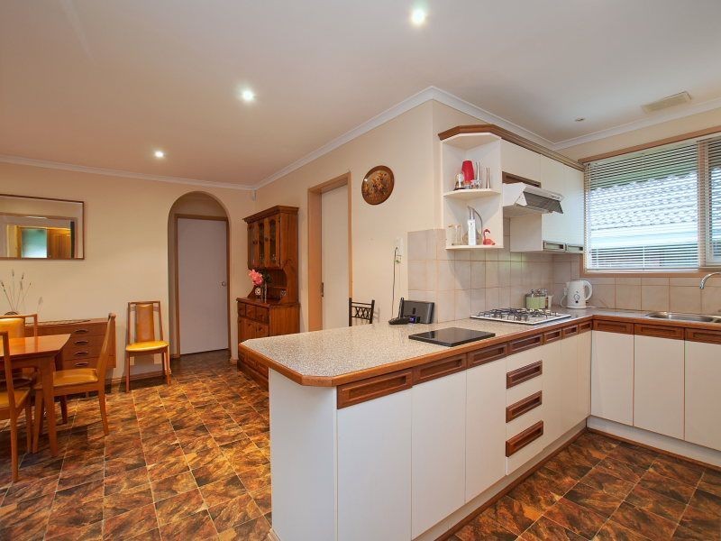11 Poplar Grove, Langwarrin VIC 3910