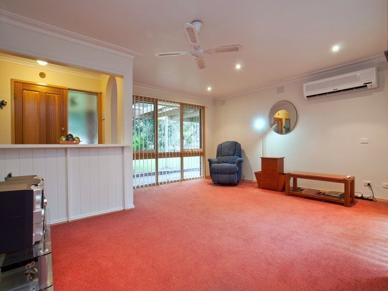 11 Poplar Grove, Langwarrin VIC 3910