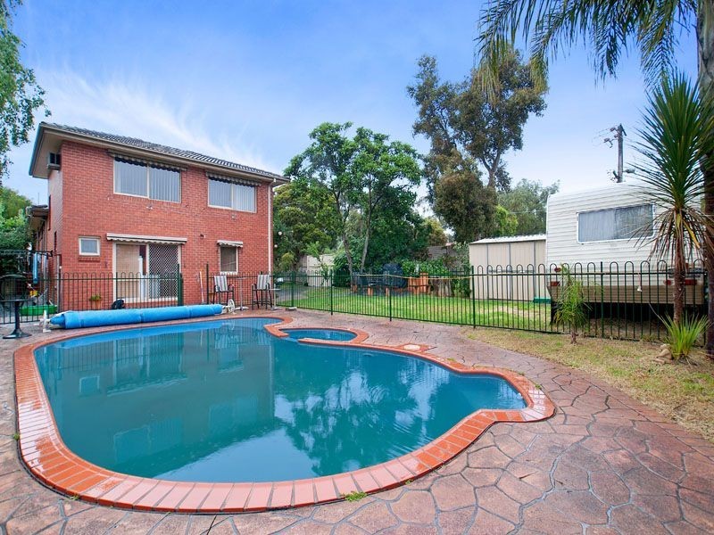 11 Poplar Grove, Langwarrin VIC 3910
