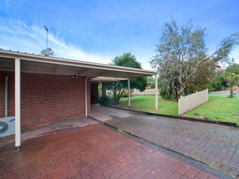 11 Poplar Grove, Langwarrin VIC 3910