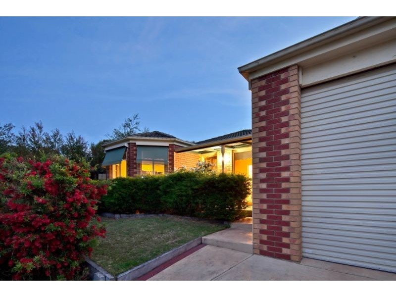 6 Castlehill Rise, Langwarrin VIC 3910