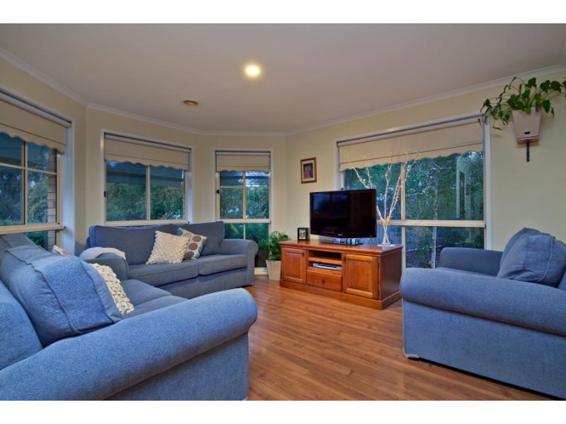 6 Castlehill Rise, Langwarrin VIC 3910