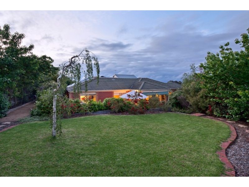 6 Castlehill Rise, Langwarrin VIC 3910