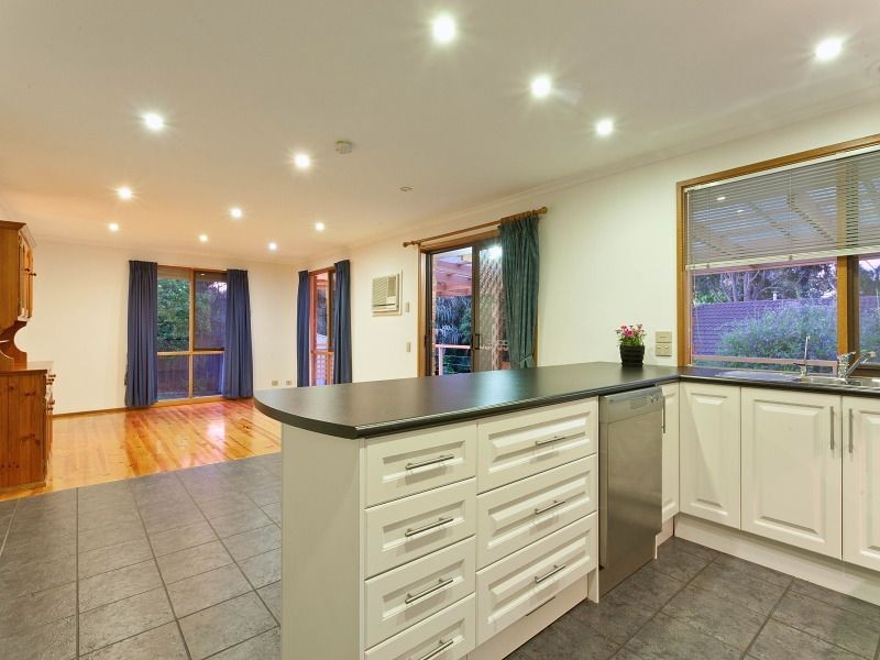 4 Parkleigh Court, Langwarrin VIC 3910