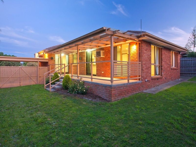 4 Parkleigh Court, Langwarrin VIC 3910