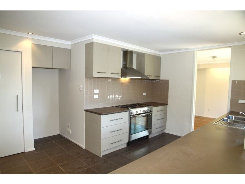 21 Raymond Avenue, Langwarrin VIC 3910
