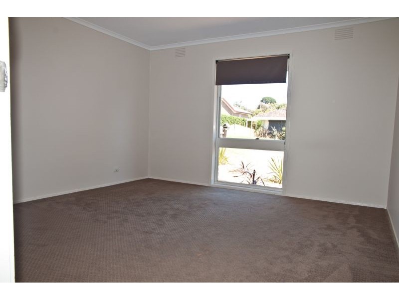 21 Raymond Avenue, Langwarrin VIC 3910