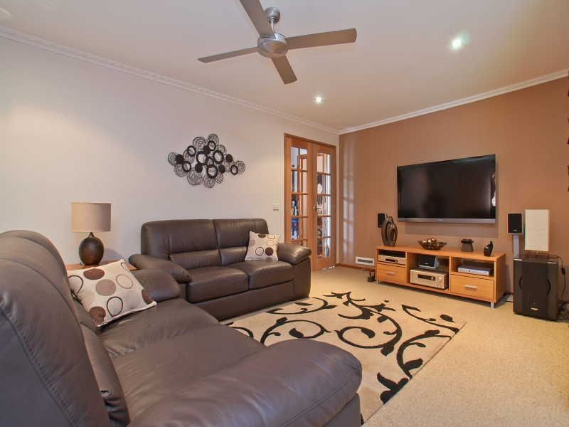 15 Indigofera Way, Langwarrin VIC 3910