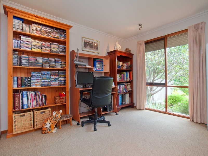 15 Indigofera Way, Langwarrin VIC 3910