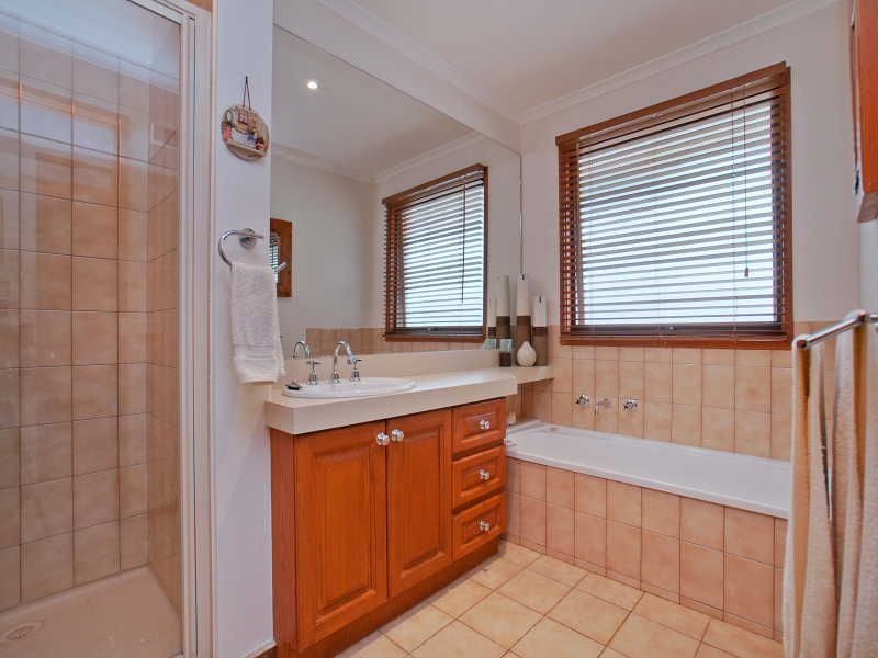 15 Indigofera Way, Langwarrin VIC 3910