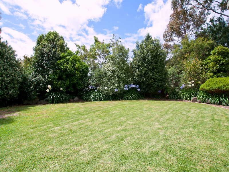 15 Indigofera Way, Langwarrin VIC 3910