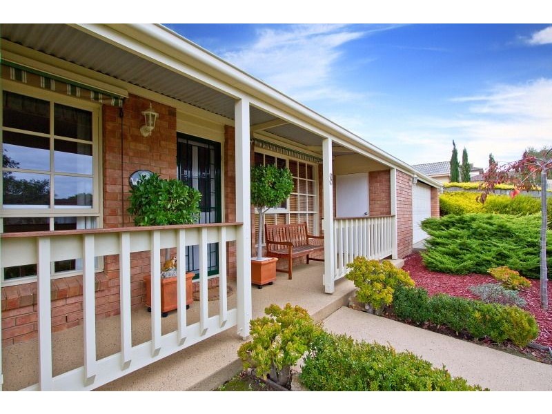 8 Monique Drive, Langwarrin VIC 3910