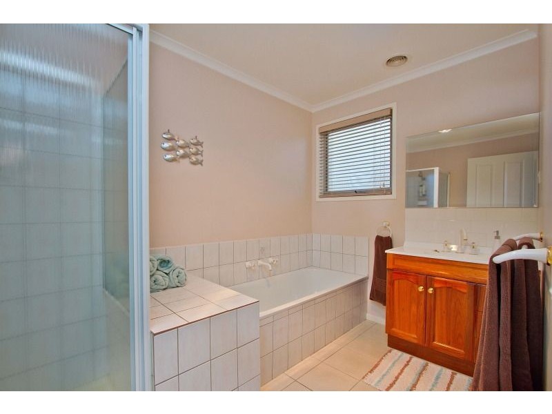 8 Monique Drive, Langwarrin VIC 3910