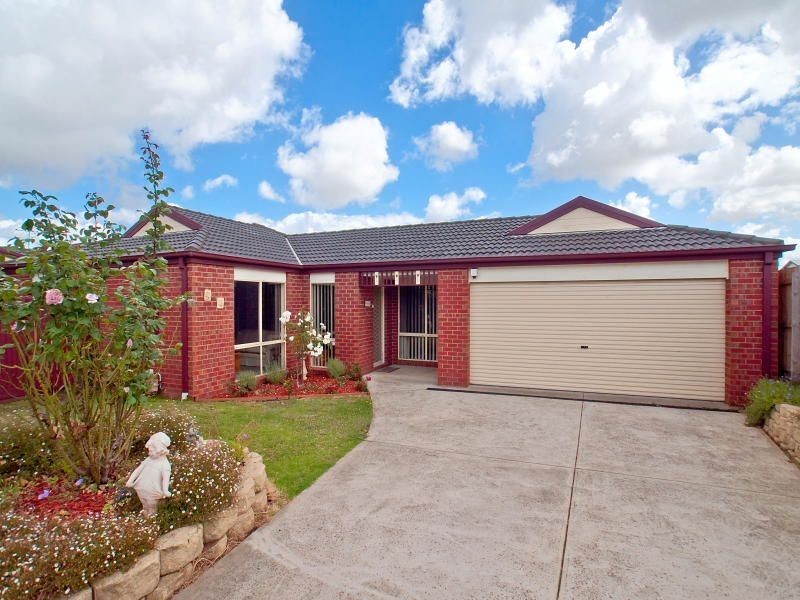 15 Wesley Close, Skye VIC 3977