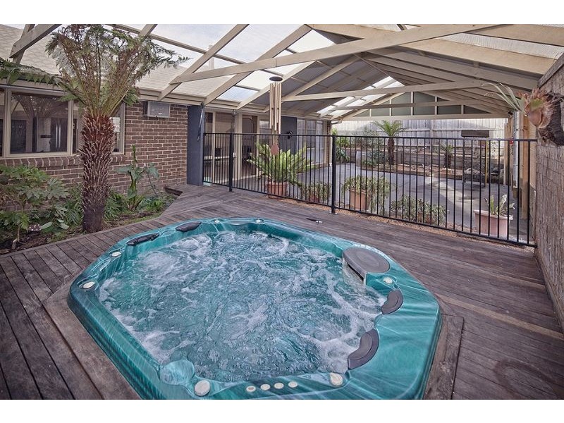 40 Burgess Drive, Langwarrin VIC 3910