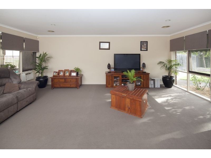 40 Burgess Drive, Langwarrin VIC 3910