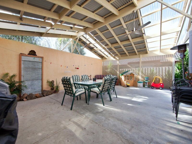 2 Theresa Avenue, Langwarrin VIC 3910