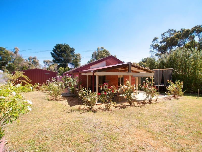82 Quarry Rd, Langwarrin VIC 3910