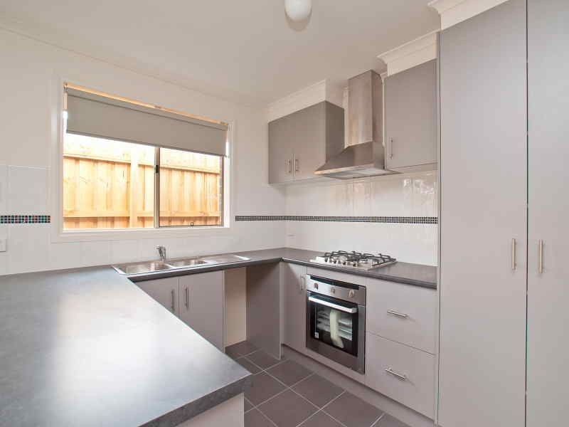 1/27 Tyrone Street, Langwarrin VIC 3910