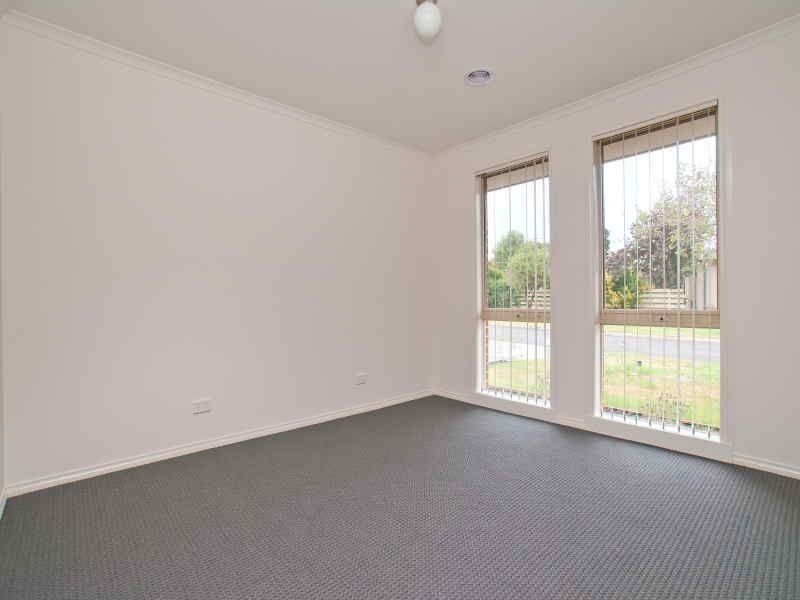 1/27 Tyrone Street, Langwarrin VIC 3910