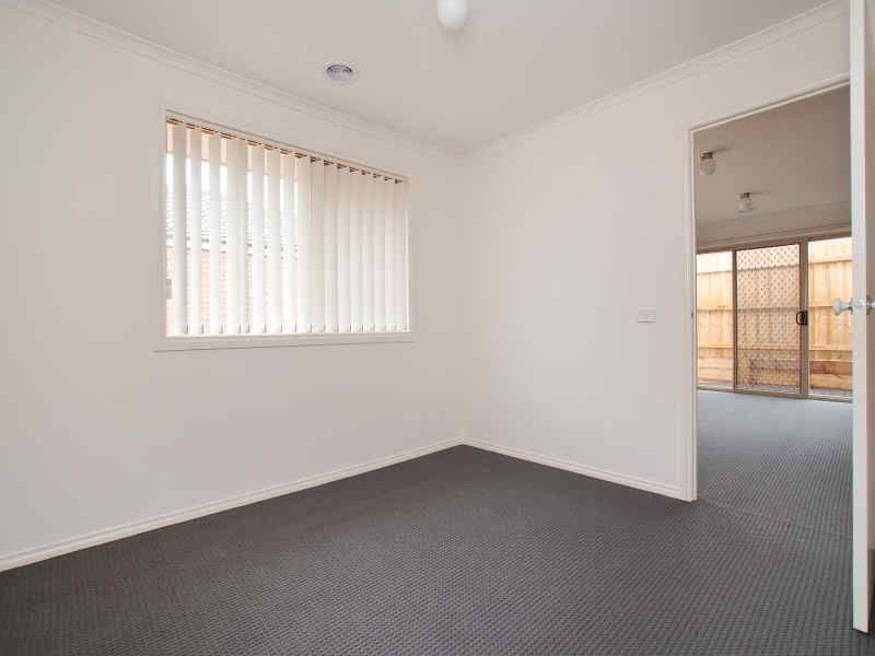 1/27 Tyrone Street, Langwarrin VIC 3910