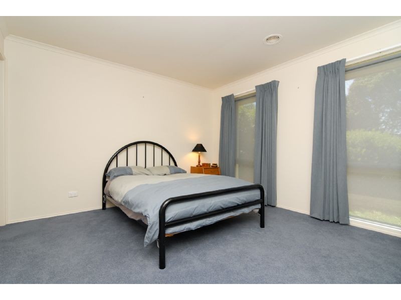 5 Carolyn Court, Langwarrin VIC 3910