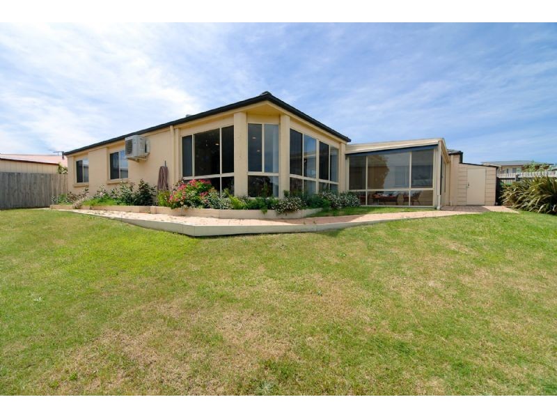 5 Carolyn Court, Langwarrin VIC 3910