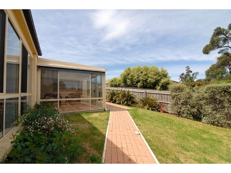 5 Carolyn Court, Langwarrin VIC 3910