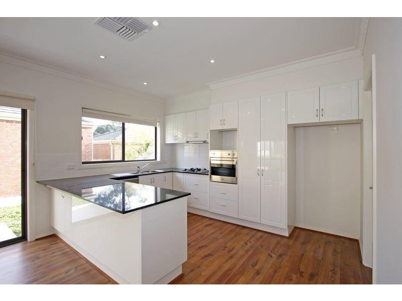 8/30 Myrtle Street, Langwarrin VIC 3910