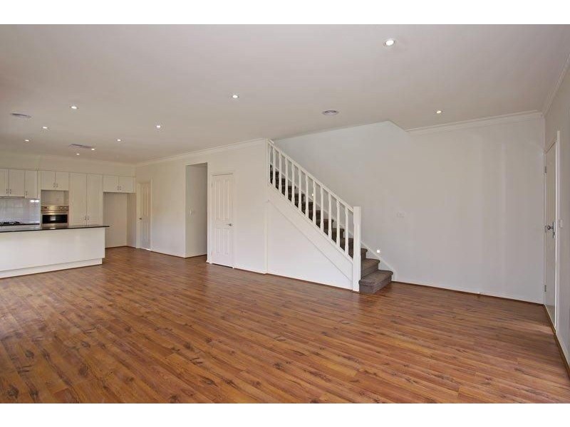 8/30 Myrtle Street, Langwarrin VIC 3910