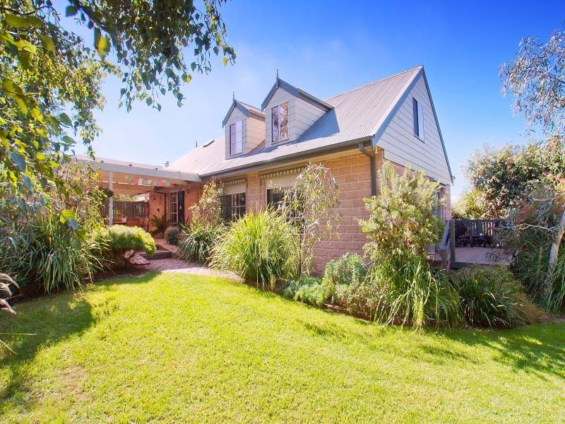 16 Tweed Court, Langwarrin VIC 3910