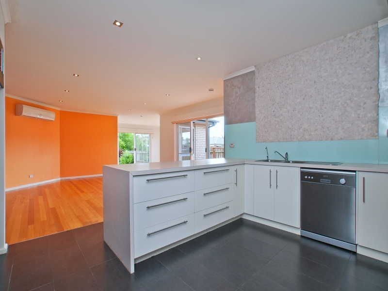 20 Sunnyvale Drive, Langwarrin VIC 3910