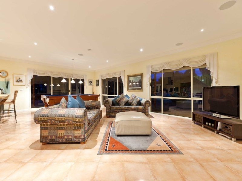 76 Hillcrest Drive, Langwarrin VIC 3910