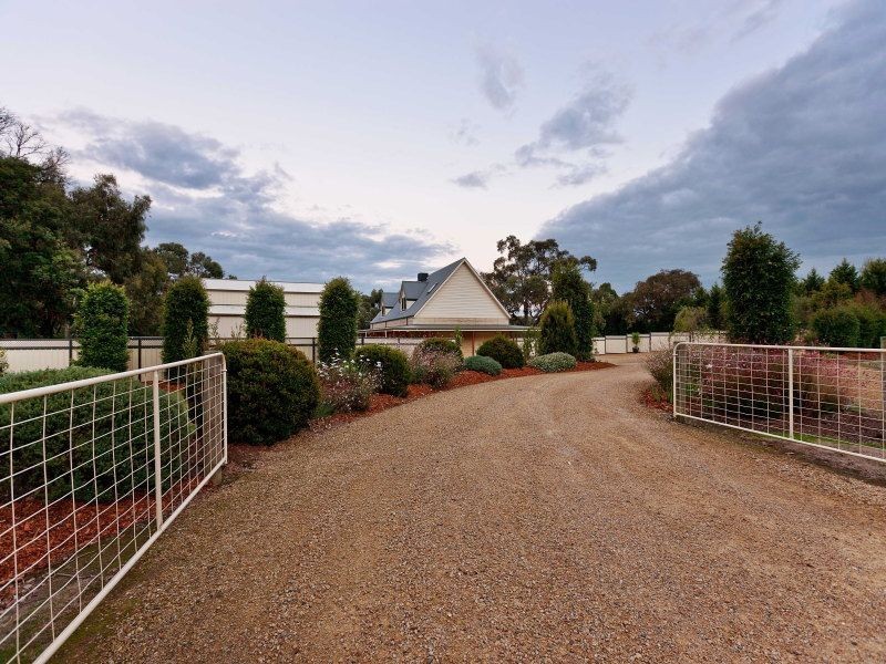 76 Hillcrest Drive, Langwarrin VIC 3910