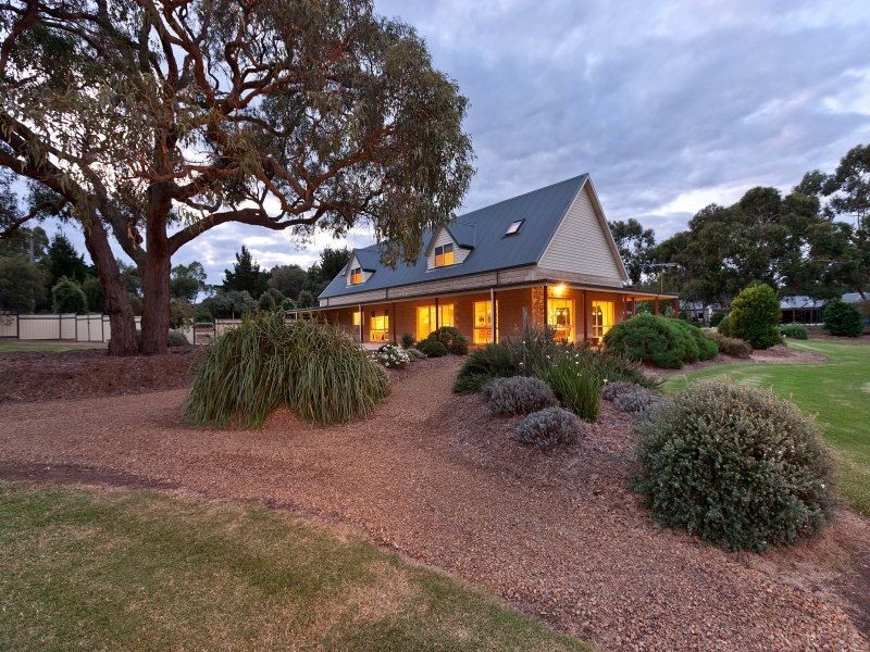 76 Hillcrest Drive, Langwarrin VIC 3910