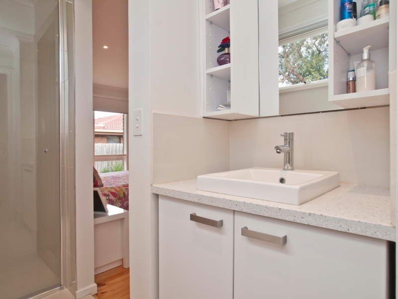 8 Chatswood Ave, Langwarrin VIC 3910