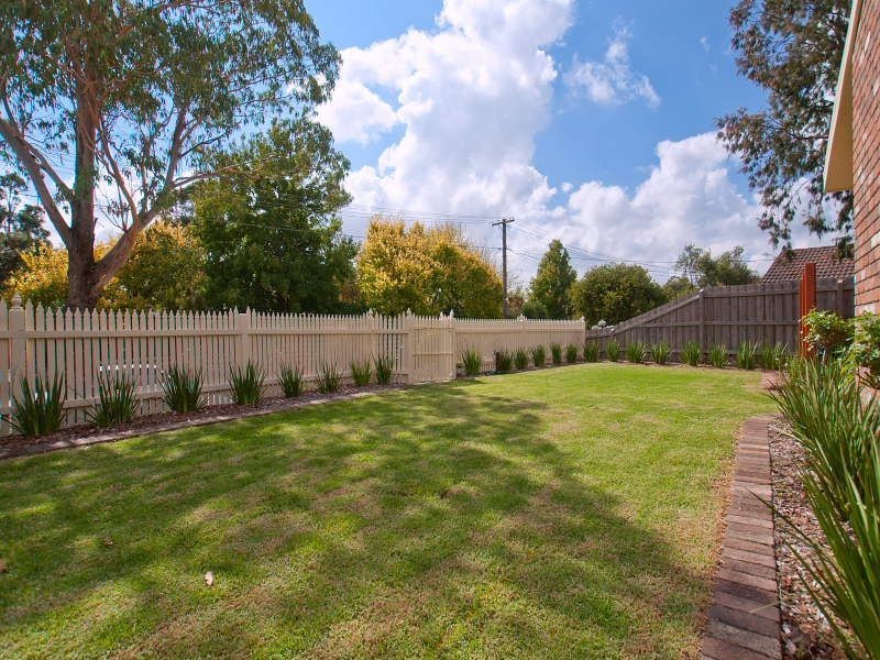 8 Chatswood Ave, Langwarrin VIC 3910