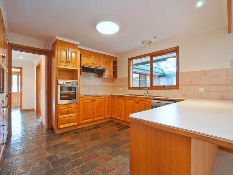 5 The Knoll, Langwarrin VIC 3910