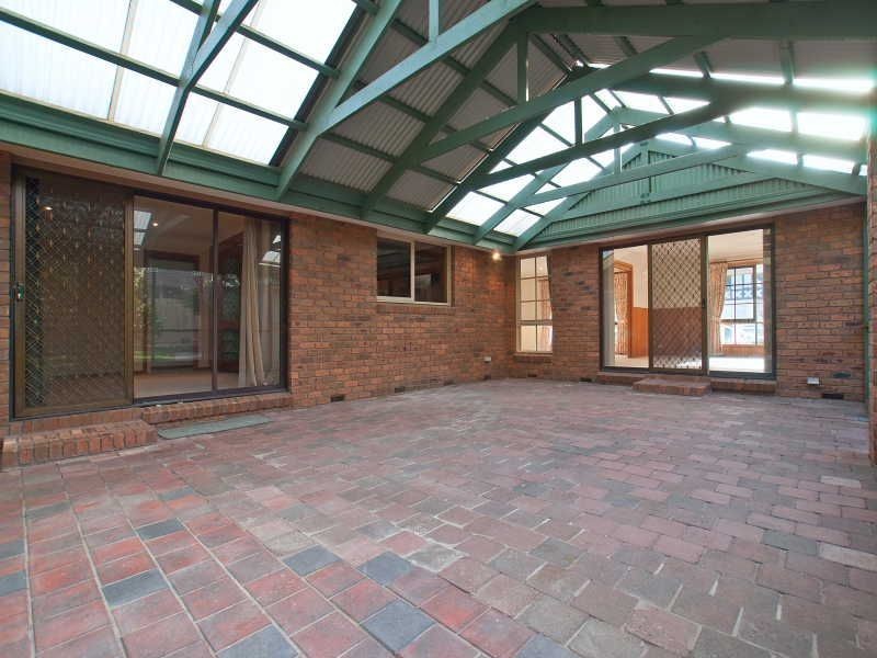 5 The Knoll, Langwarrin VIC 3910