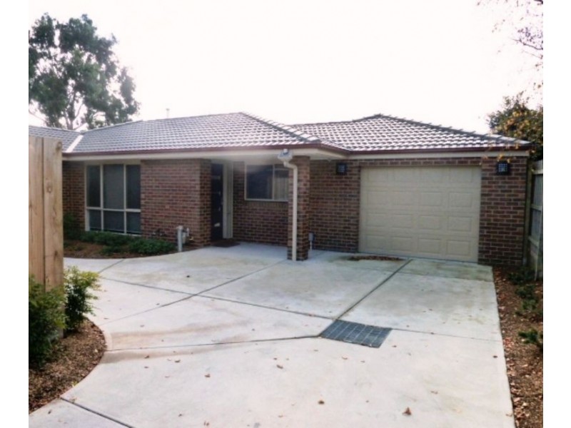 3/3` Athol Court, Langwarrin VIC 3910