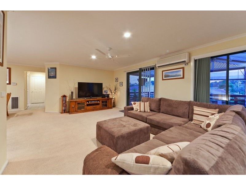 14 Lexton Drive, Langwarrin VIC 3910