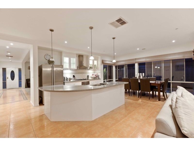 12 Sundew Drive, Langwarrin VIC 3910