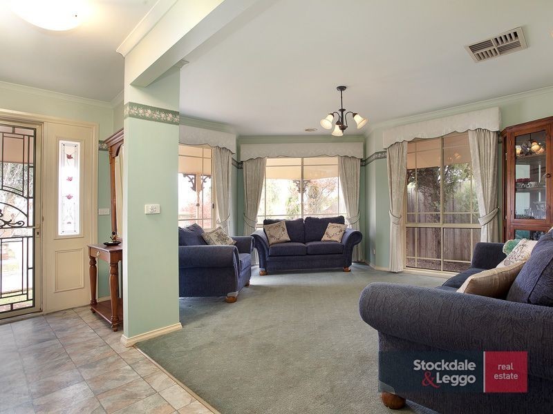 21 Grevillea Road, Langwarrin VIC 3910