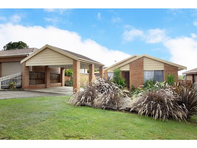 17 Panoramic Drive, Langwarrin VIC 3910