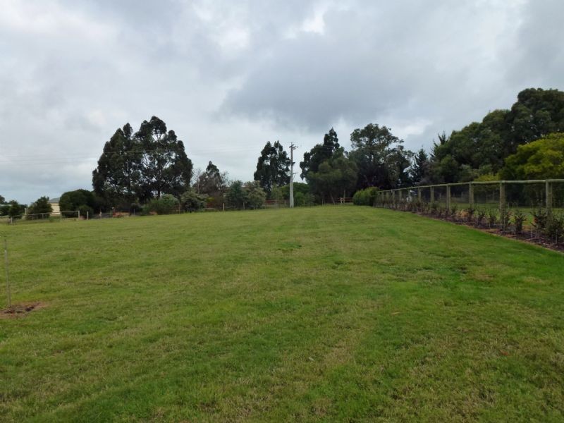 39 Hillcrest Drive, Langwarrin VIC 3910