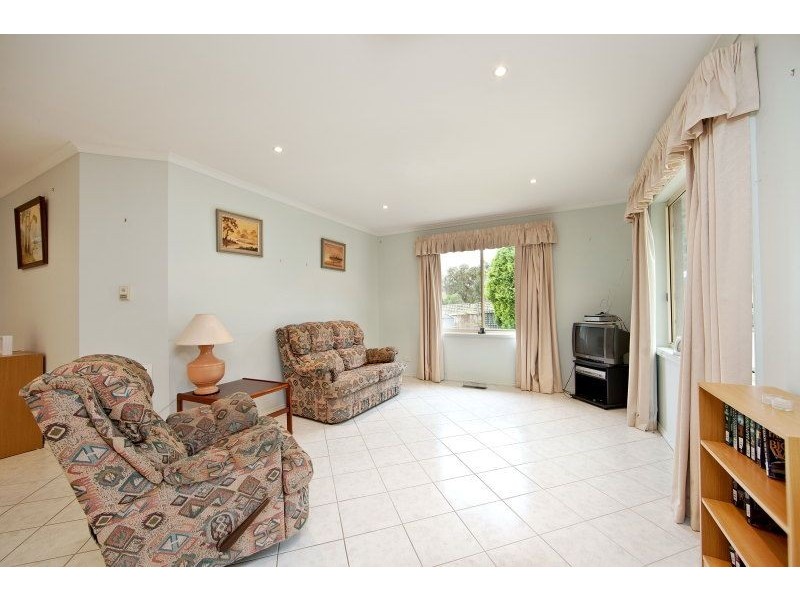 24 Kelly Drive, Langwarrin VIC 3910