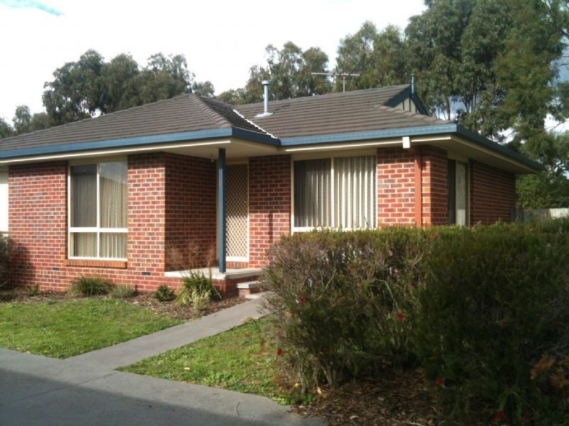 3/2 Allington Place, Langwarrin VIC 3910